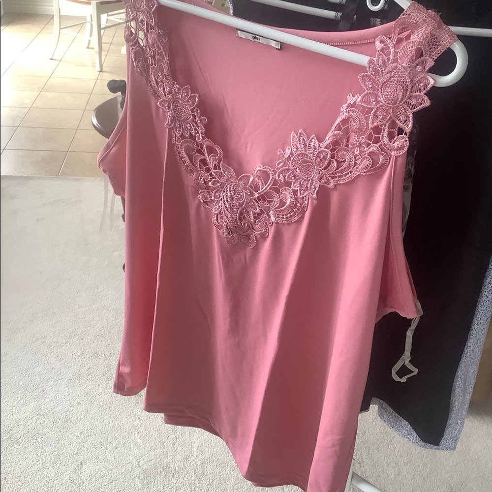Tank Tops - Picture 12 of 16